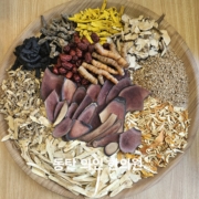 김신아 43 당귀육황탕 음허도한 수면불량, 우울증, 체력강화